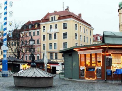 照片: Wiener Platz